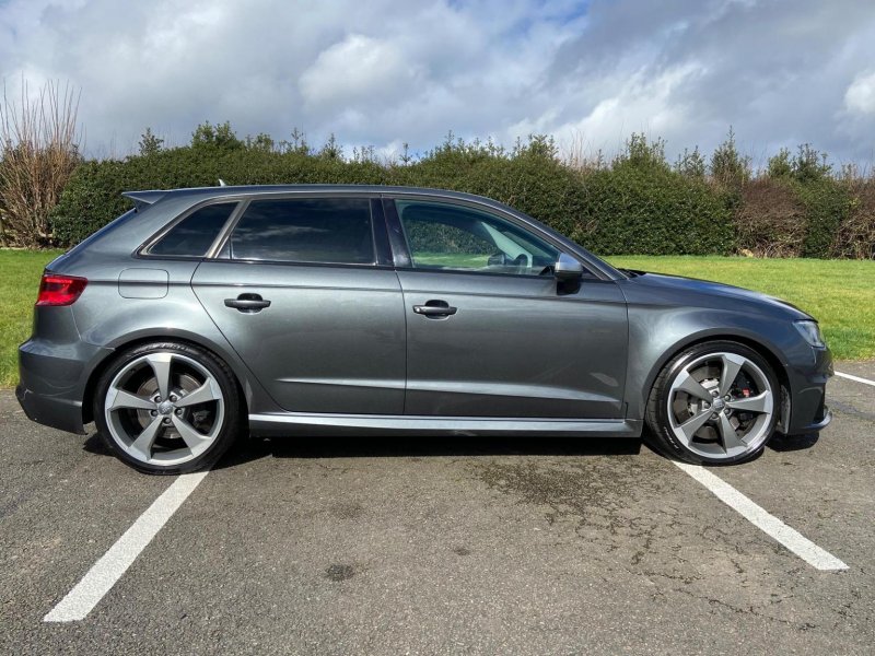 AUDI RS3