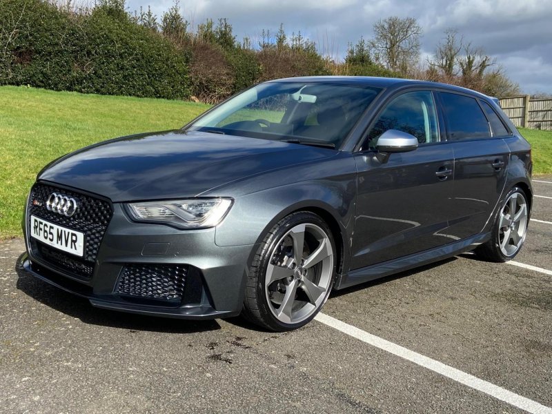 AUDI RS3