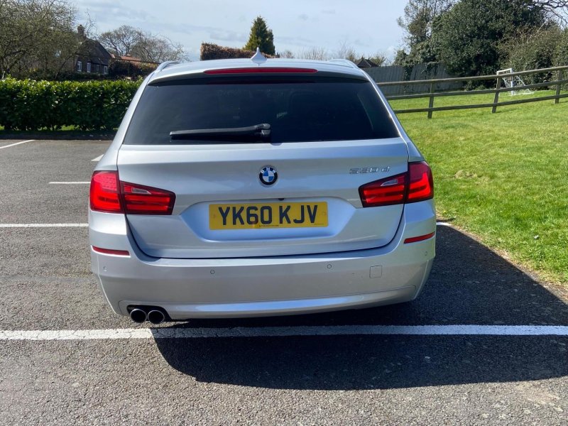 BMW 5 SERIES