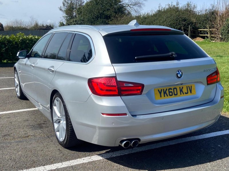 BMW 5 SERIES
