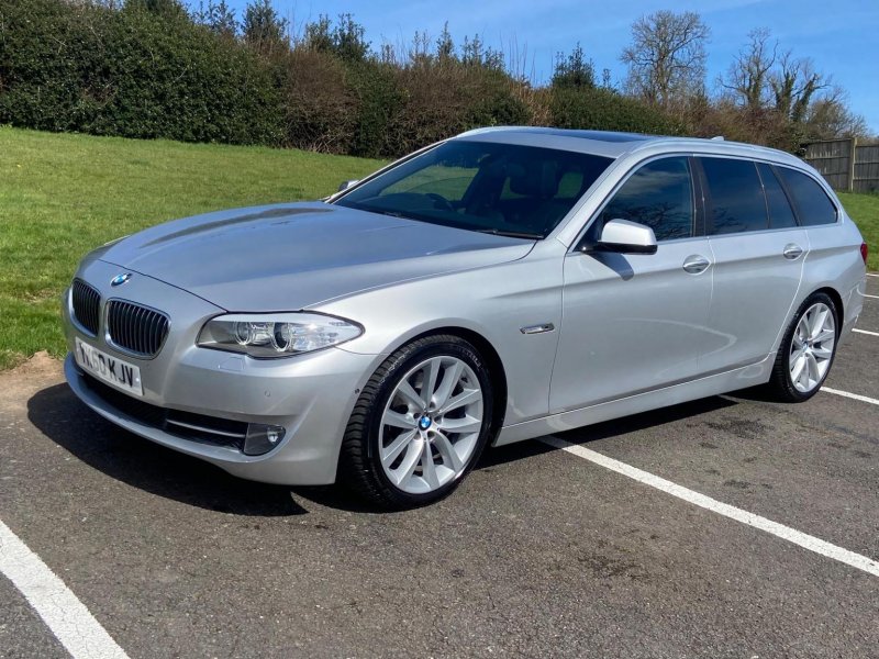 BMW 5 SERIES