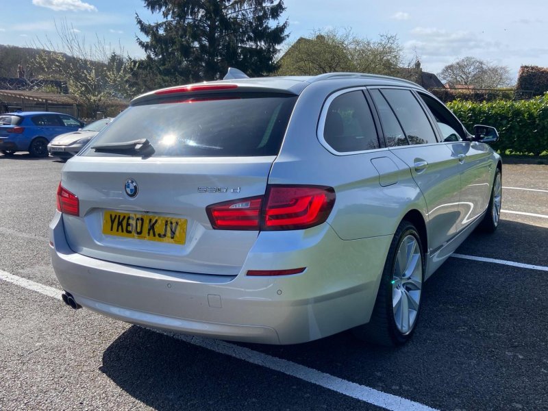 BMW 5 SERIES
